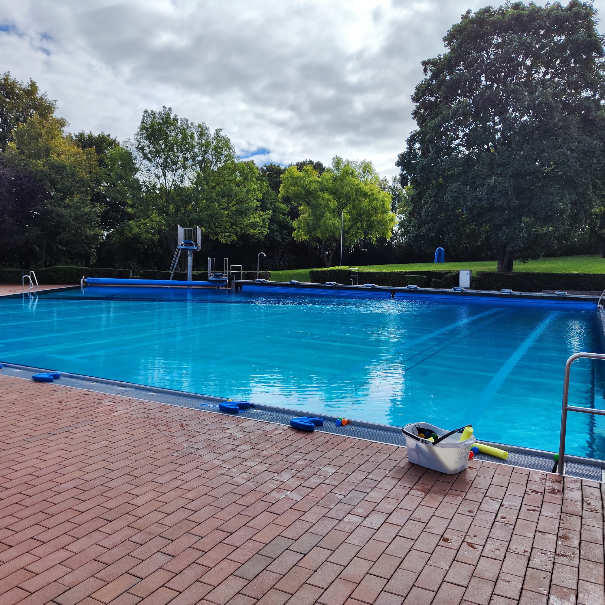 Spendenaufruf für Schwimmkurse
